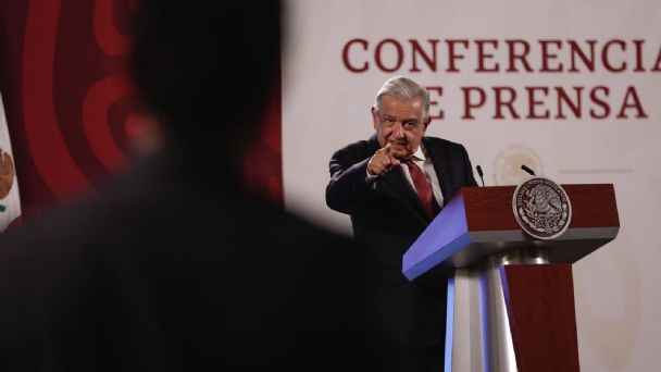 ¡López Obrador contra los traidores a la patria!