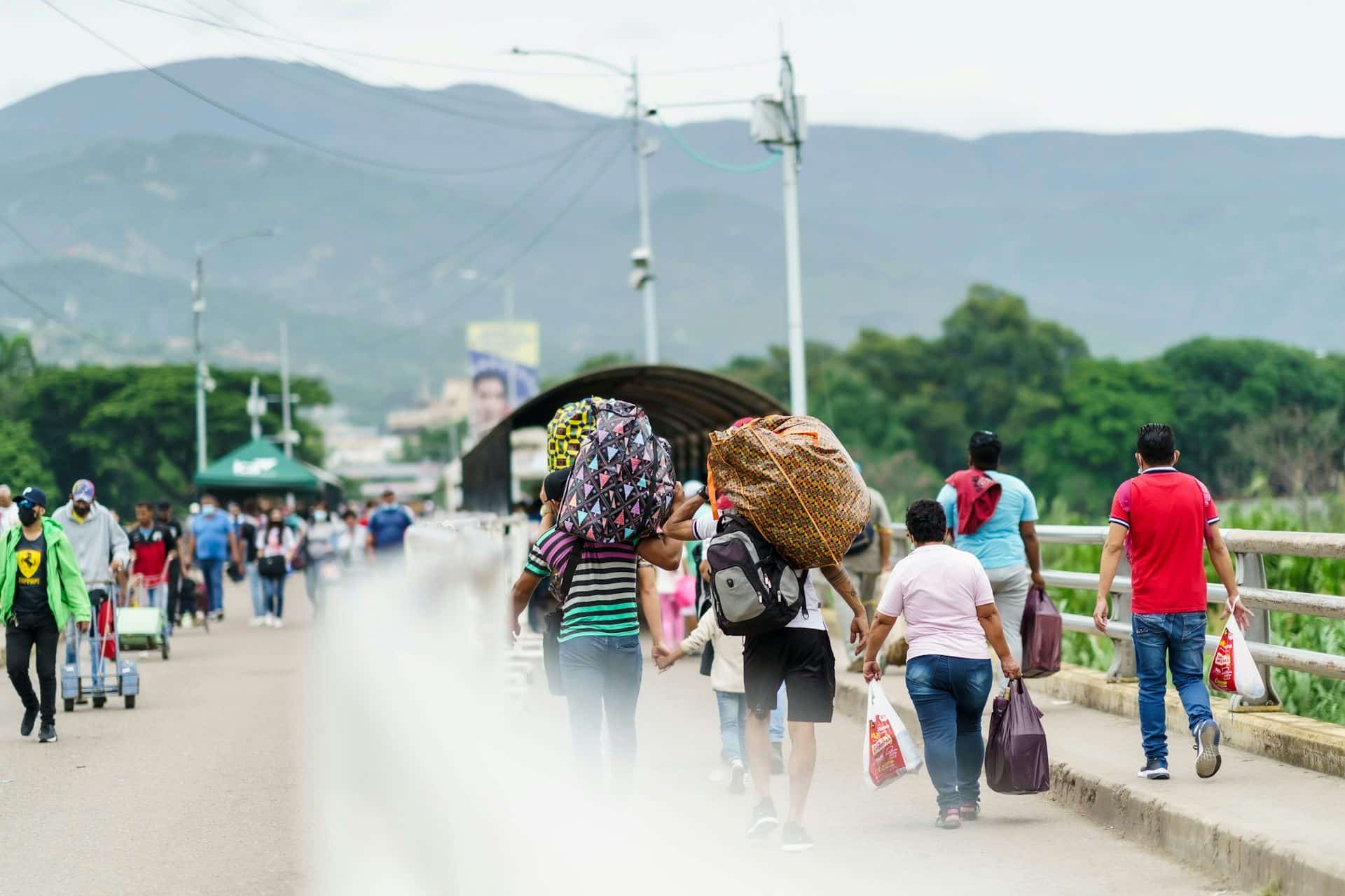 Jóvenes y electores ausentes: el impacto demográfico del éxodo masivo venezolano