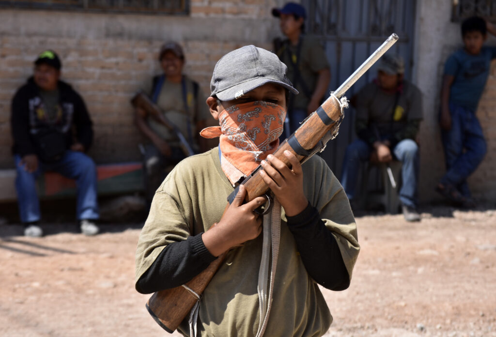 De Frente Y Claro | NIÑOS EN GRUPOS CRIMINALES, OTRA HERENCIA DE LÓPEZ