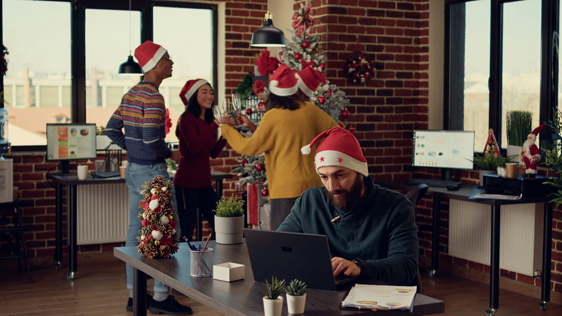 Estrés prenavideño: ¿por qué cometemos más errores en el trabajo antes de las vacaciones?